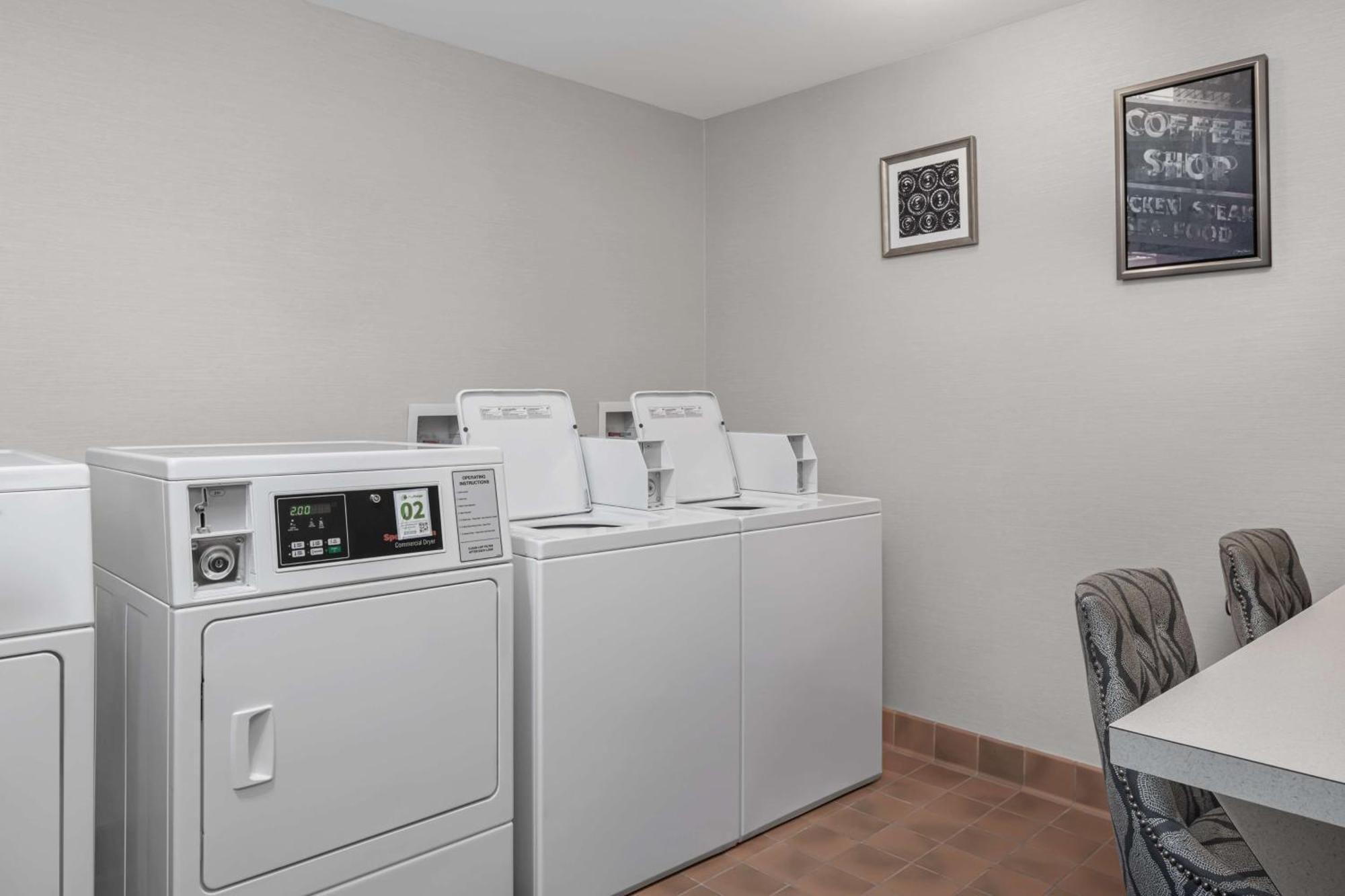 Homewood Suites By Hilton Орланд Парк Екстериор снимка